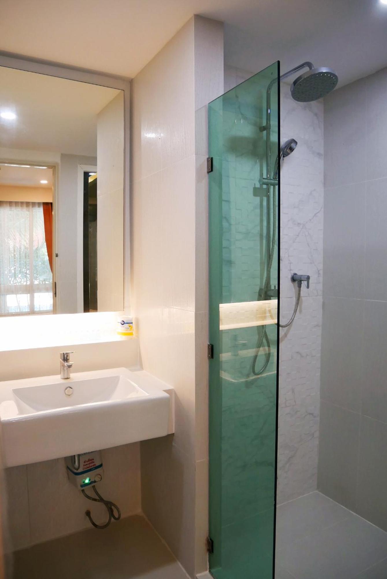 Seven Seas Pattaya Poolside Room ห้องติดสระ 乔木提恩海滩 外观 照片
